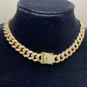 18kt gold plated chunky necklace with cubic zirconia embedded